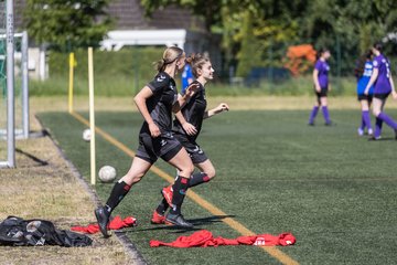 Bild 32 - wBJ SV Henstedt Ulzburg - TuS Rotenhof : Ergebnis: 12:0